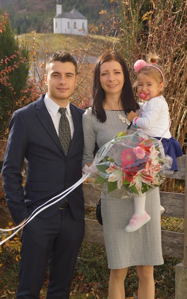 Lenka Murinova und Enrico Positano mit Tochter Timea am 16. November 2015